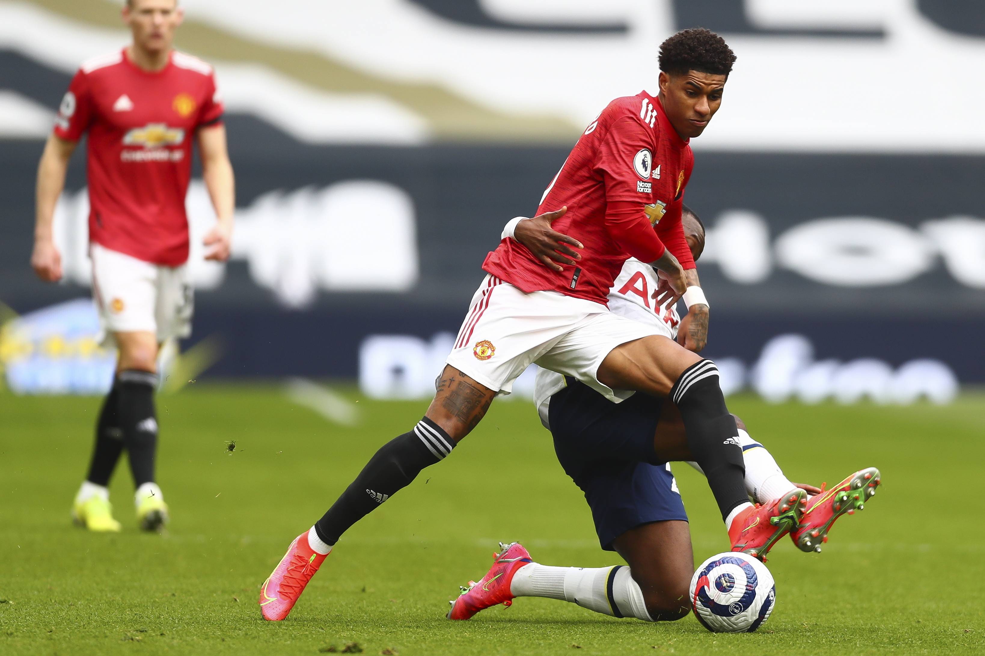 各项赛事中 各项赛事中